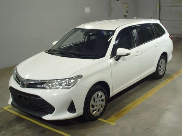 2057 Toyota Corolla fielder NZE164G 2018 г. (TAA Hokkaido)